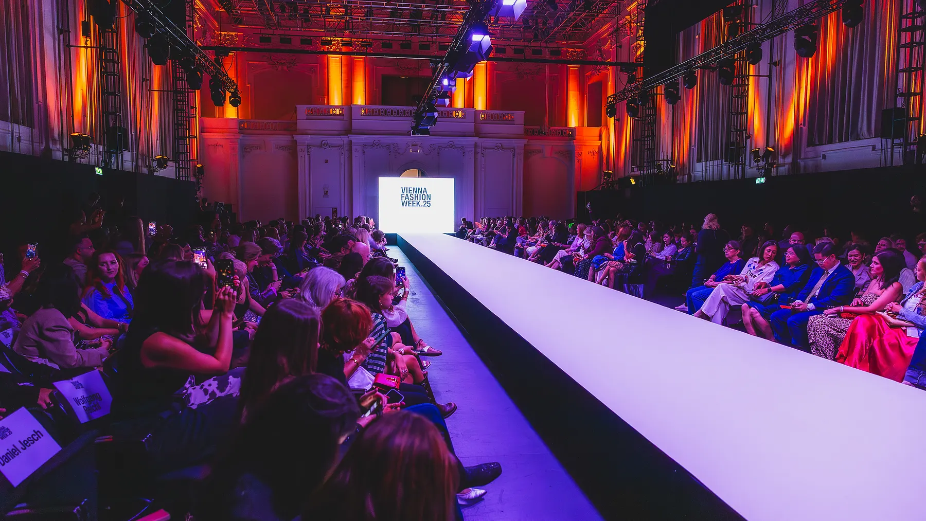 Vienna Fashion Week 2026: Sechs Abende Mode im MuseumsQuartier